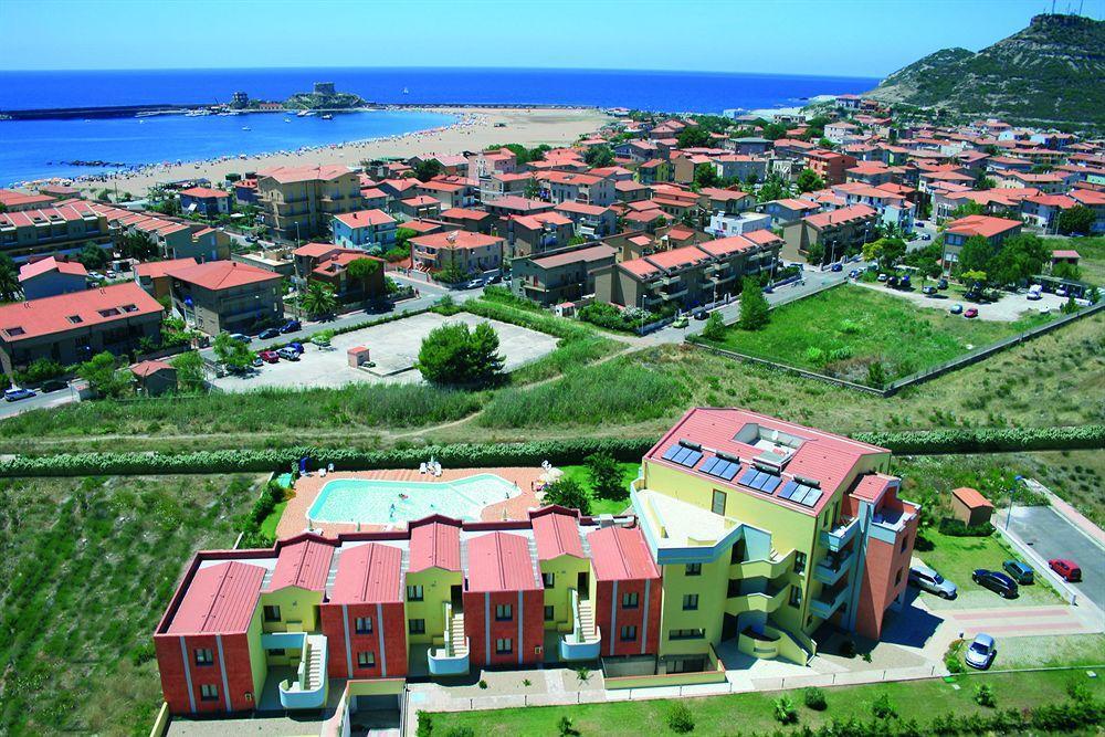 Resort Isola Rossa Bosa Bagian luar foto